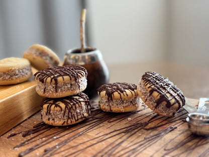 DOZEN- MIXED CHOCOLATE AND ORIGINAL WITH GIFT BOX