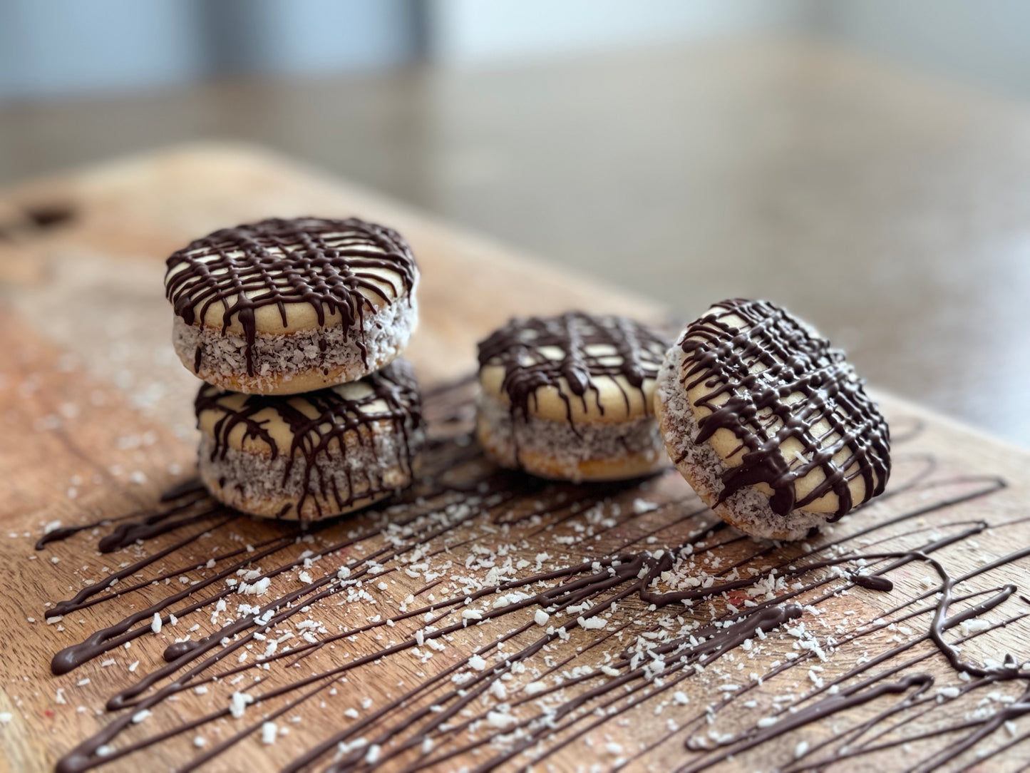 DOZEN CHOCOLATE WITH GIFT BOX